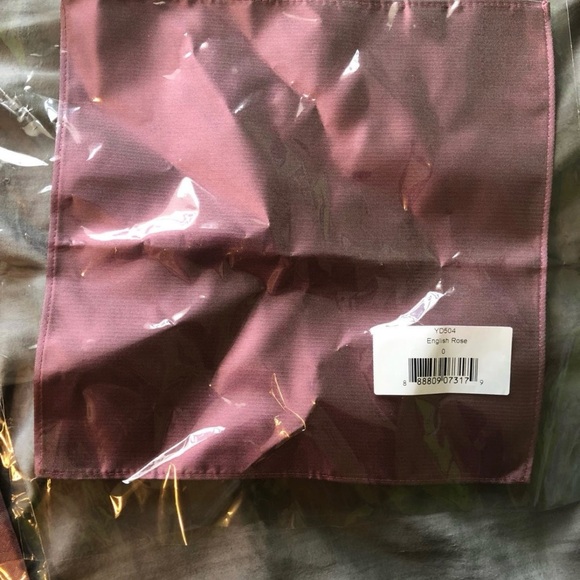 Tie and pocket square set - Picture 2 of 7